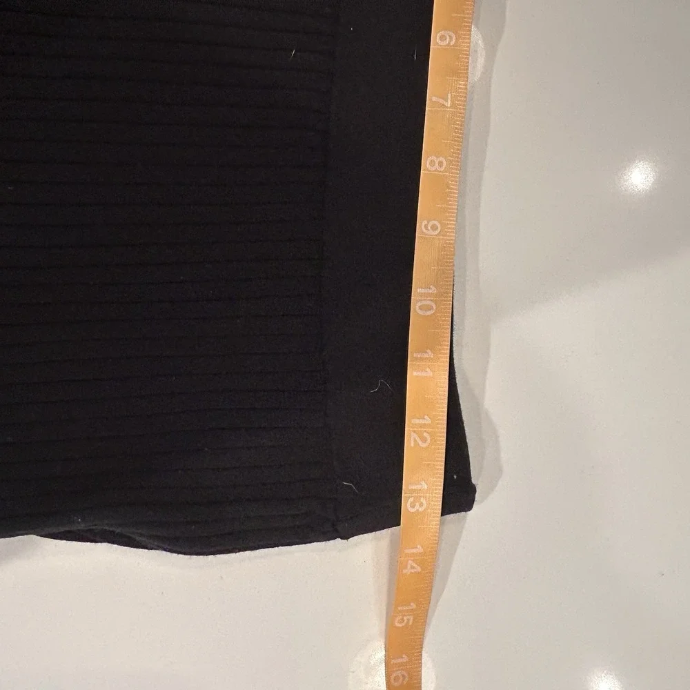 Ann Taylor Black Stretch Knit Pleat A Line Knee Length Skirt XS Classic Minimal
